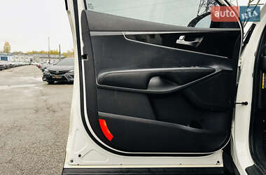 Внедорожник / Кроссовер Kia Sorento 2015 в 