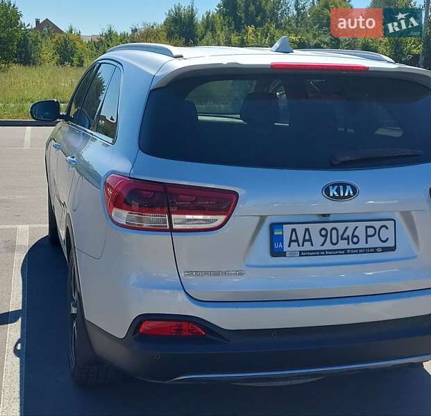 Внедорожник / Кроссовер Kia Sorento 2016 в Киеве