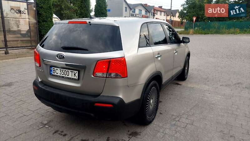Позашляховик / Кросовер Kia Sorento 2012 в Львові