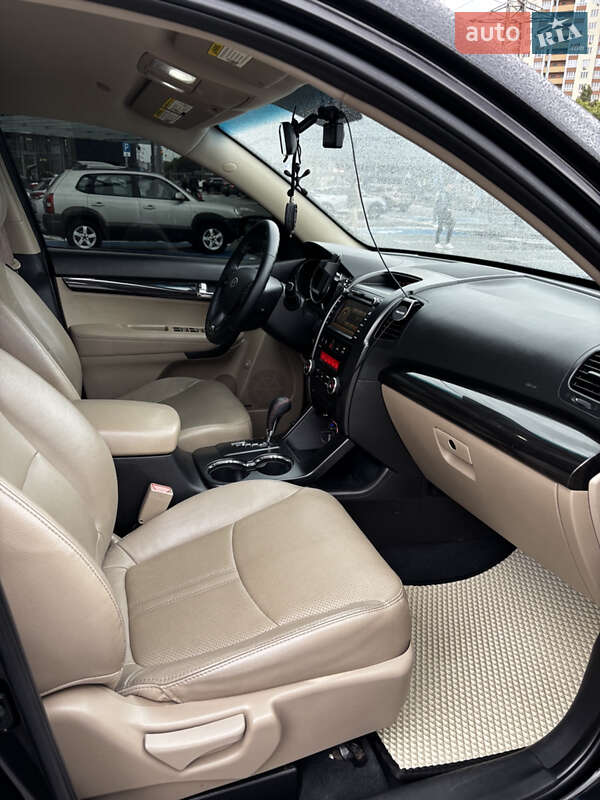 Внедорожник / Кроссовер Kia Sorento 2010 в Киеве