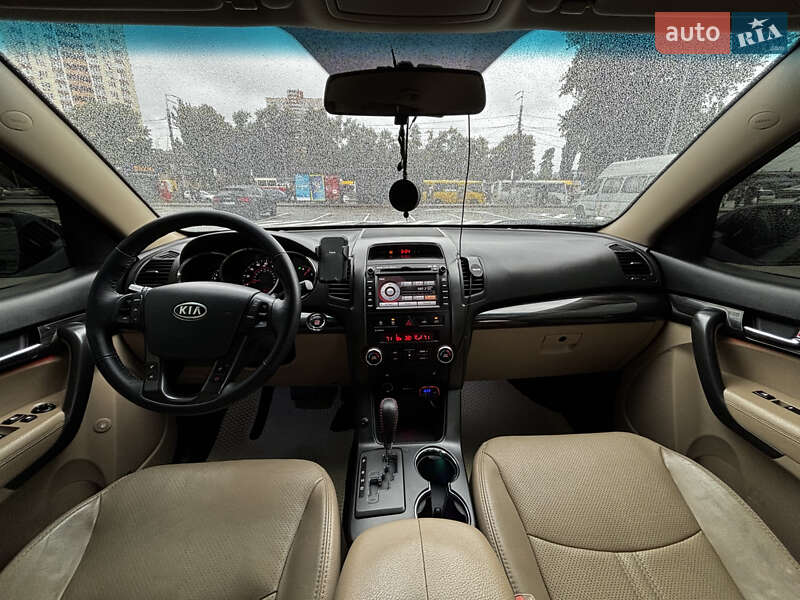 Внедорожник / Кроссовер Kia Sorento 2010 в Киеве