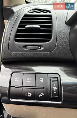 Внедорожник / Кроссовер Kia Sorento 2010 в 