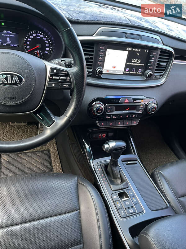 Внедорожник / Кроссовер Kia Sorento 2018 в Житомире фото 15 Внедорожник / Кроссовер Kia Sorento 2018 в Житомире