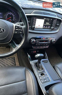Внедорожник / Кроссовер Kia Sorento 2018 в 