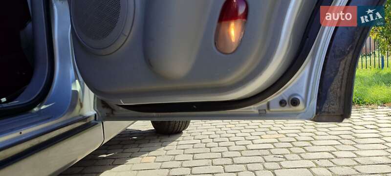 Позашляховик / Кросовер Kia Sorento 2004 в Ужгороді фото 18 Позашляховик / Кросовер Kia Sorento 2004 в Ужгороді