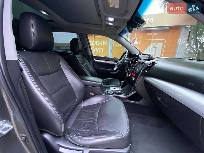 Внедорожник / Кроссовер Kia Sorento 2011 в Днепре