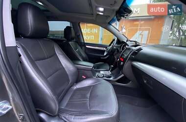 Внедорожник / Кроссовер Kia Sorento 2011 в 