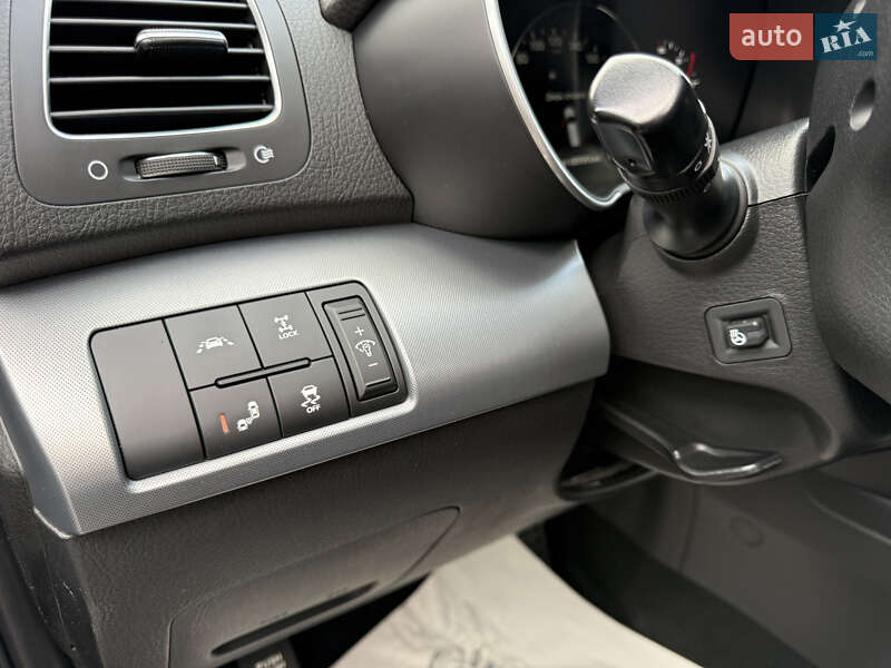 Внедорожник / Кроссовер Kia Sorento 2013 в Ровно