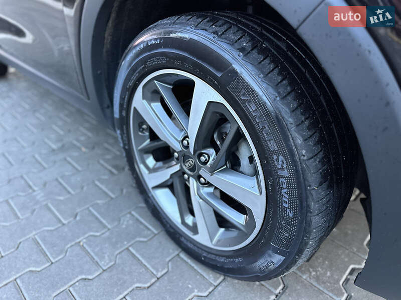 Внедорожник / Кроссовер Kia Sorento 2015 в Владимире