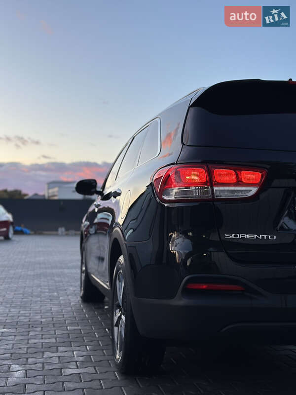 Внедорожник / Кроссовер Kia Sorento 2015 в Владимире