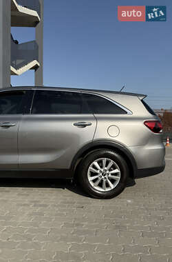 Внедорожник / Кроссовер Kia Sorento 2018 в 