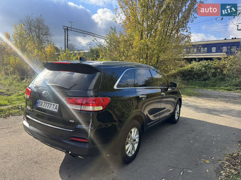 Позашляховик / Кросовер Kia Sorento 2015 в Львові