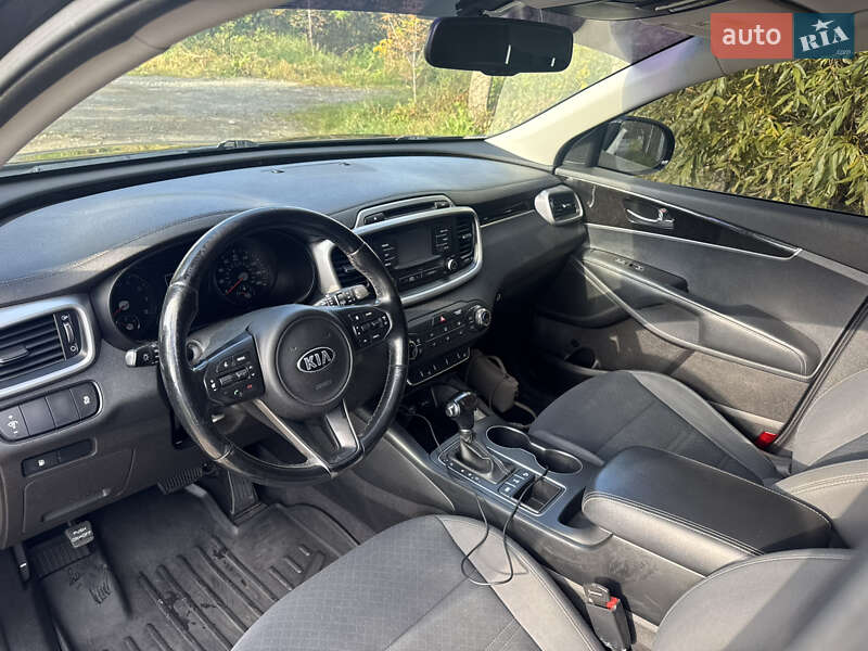 Позашляховик / Кросовер Kia Sorento 2015 в Львові