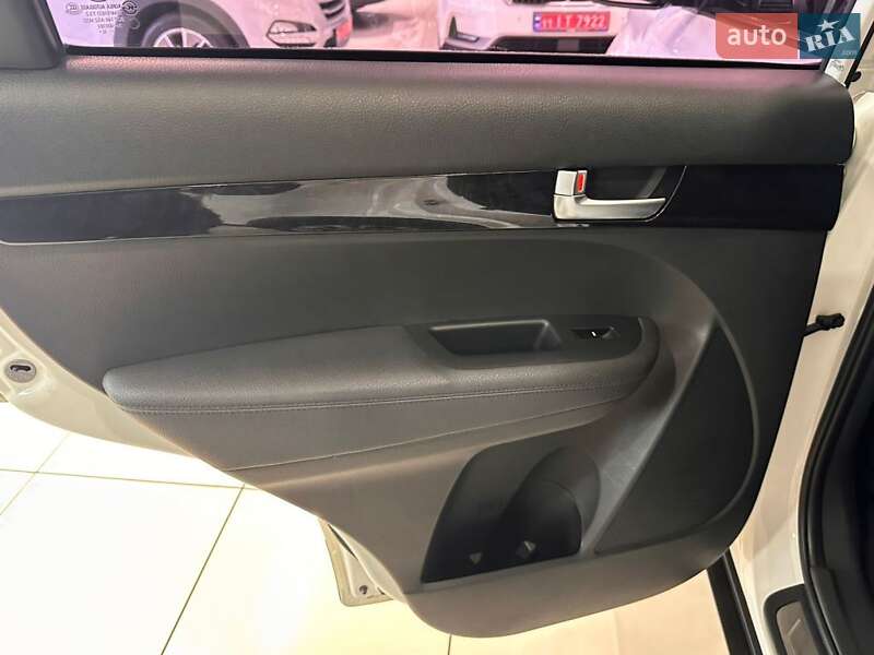 Внедорожник / Кроссовер Kia Sorento 2012 в Одессе