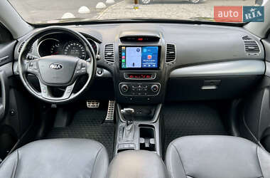 Позашляховик / Кросовер Kia Sorento 2014 в  фото 12 Позашляховик / Кросовер Kia Sorento 2014 в