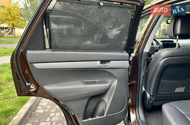 Позашляховик / Кросовер Kia Sorento 2014 в  фото 17 Позашляховик / Кросовер Kia Sorento 2014 в