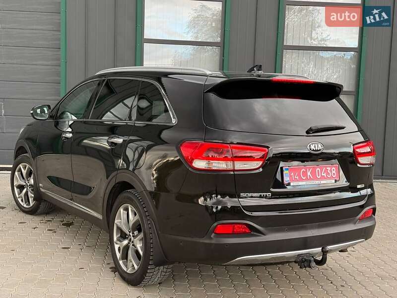 Внедорожник / Кроссовер Kia Sorento 2016 в Ивано-Франковске