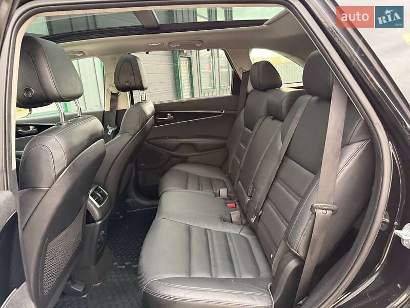 Внедорожник / Кроссовер Kia Sorento 2016 в Ивано-Франковске