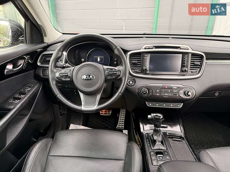 Внедорожник / Кроссовер Kia Sorento 2016 в Ивано-Франковске