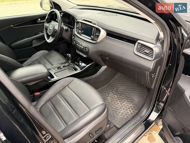 Внедорожник / Кроссовер Kia Sorento 2016 в Ивано-Франковске