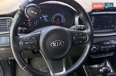 Внедорожник / Кроссовер Kia Sorento 2014 в 