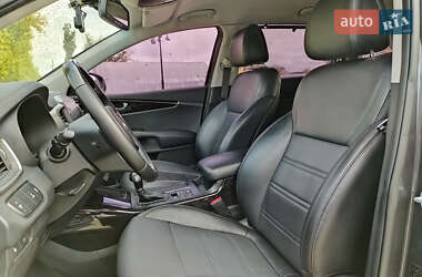 Внедорожник / Кроссовер Kia Sorento 2015 в 