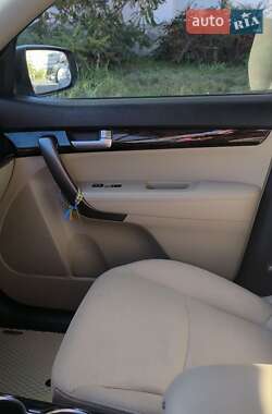 Позашляховик / Кросовер Kia Sorento 2013 в  фото 24 Позашляховик / Кросовер Kia Sorento 2013 в