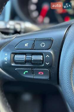 Внедорожник / Кроссовер Kia Sorento 2015 в 