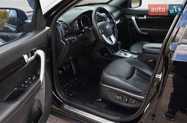 Внедорожник / Кроссовер Kia Sorento 2012 в 