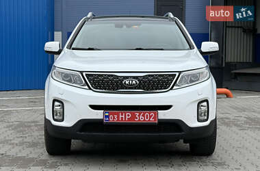 Позашляховик / Кросовер Kia Sorento 2015 в 