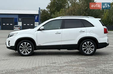Позашляховик / Кросовер Kia Sorento 2015 в 
