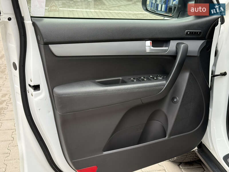 Внедорожник / Кроссовер Kia Sorento 2015 в Ровно