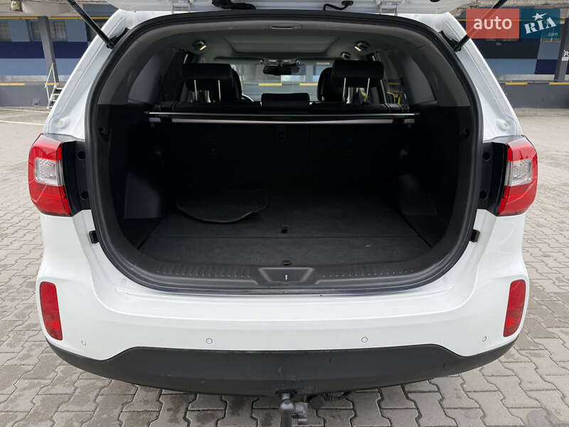 Внедорожник / Кроссовер Kia Sorento 2015 в Ровно