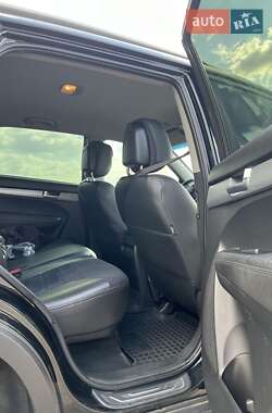 Позашляховик / Кросовер Kia Sorento 2013 в 