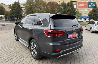 Внедорожник / Кроссовер Kia Sorento 2019 в 