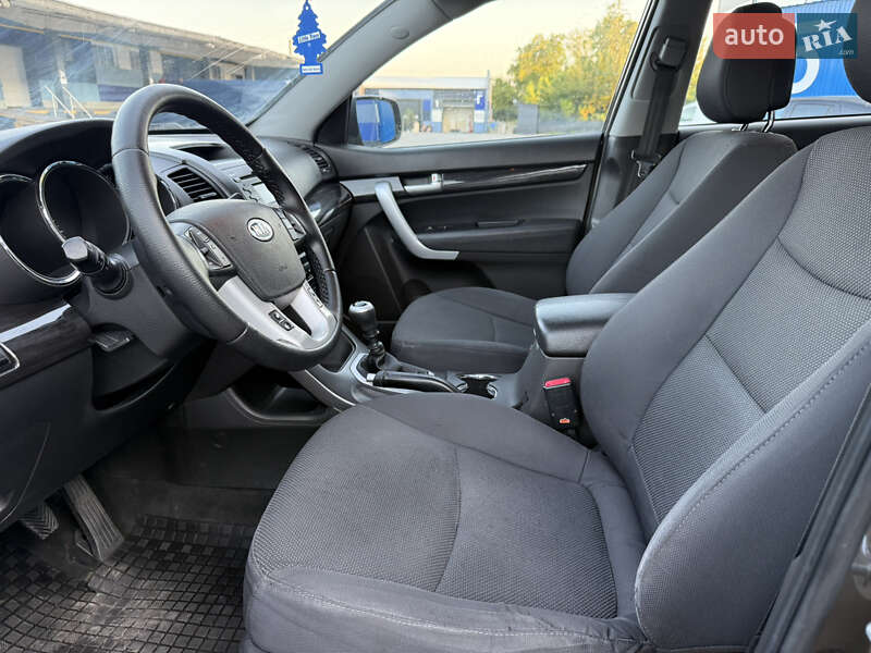 Внедорожник / Кроссовер Kia Sorento 2012 в Ровно