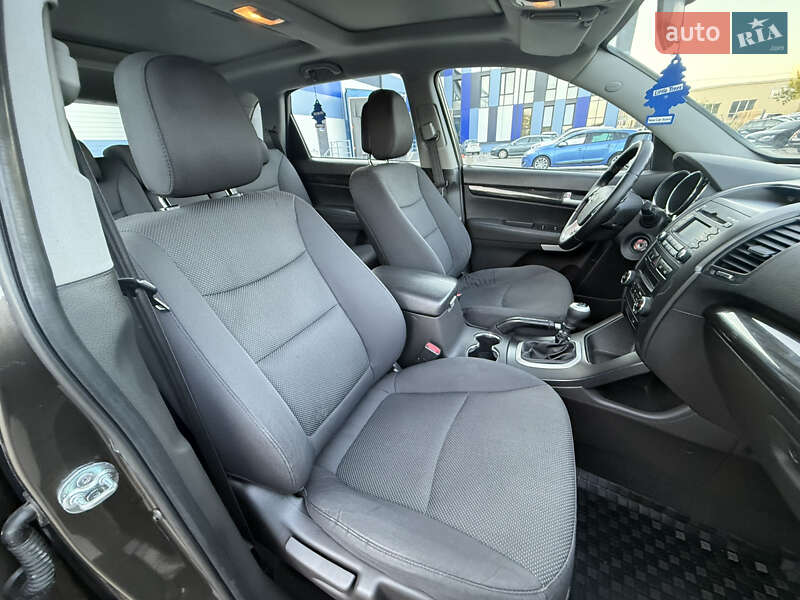 Внедорожник / Кроссовер Kia Sorento 2012 в Ровно