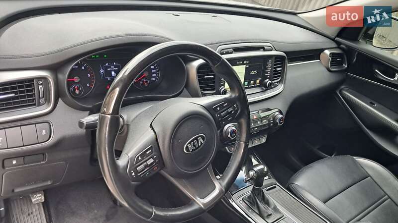 Позашляховик / Кросовер Kia Sorento 2015 в Києві фото 17 Позашляховик / Кросовер Kia Sorento 2015 в Києві