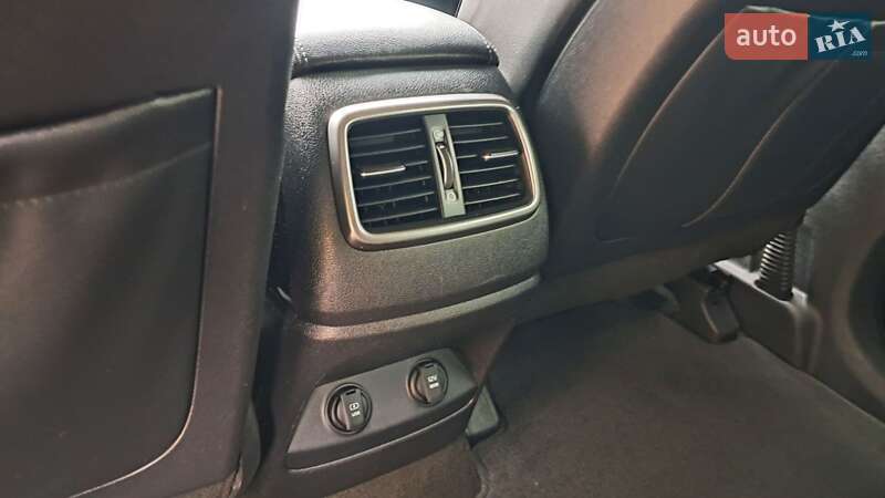 Позашляховик / Кросовер Kia Sorento 2015 в Києві фото 34 Позашляховик / Кросовер Kia Sorento 2015 в Києві