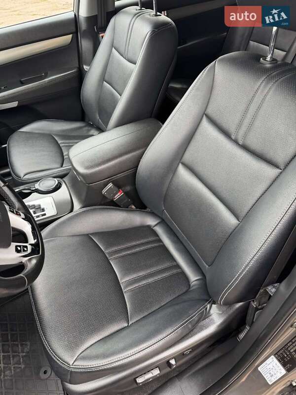 Внедорожник / Кроссовер Kia Sorento 2012 в Мене фото 31 Внедорожник / Кроссовер Kia Sorento 2012 в Мене
