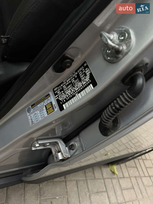 Внедорожник / Кроссовер Kia Sorento 2013 в Сумах фото 10 Внедорожник / Кроссовер Kia Sorento 2013 в Сумах