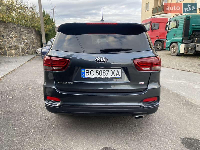 Внедорожник / Кроссовер Kia Sorento 2019 в Самборе фото 14 Внедорожник / Кроссовер Kia Sorento 2019 в Самборе