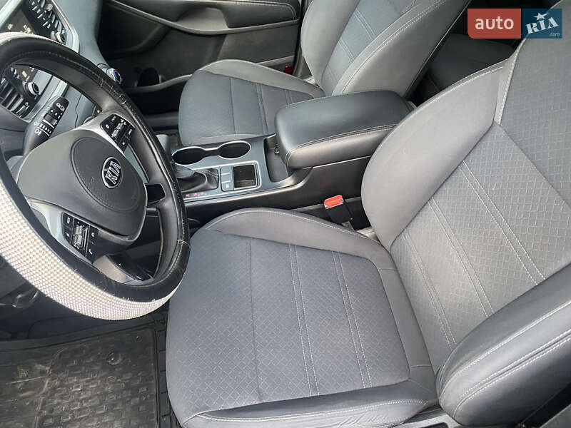 Внедорожник / Кроссовер Kia Sorento 2019 в Самборе фото 40 Внедорожник / Кроссовер Kia Sorento 2019 в Самборе