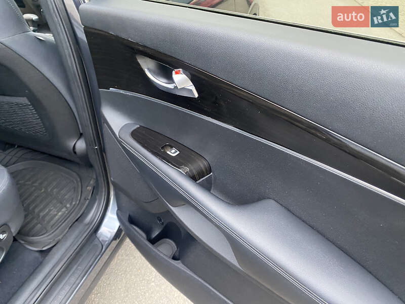 Внедорожник / Кроссовер Kia Sorento 2019 в Самборе фото 51 Внедорожник / Кроссовер Kia Sorento 2019 в Самборе