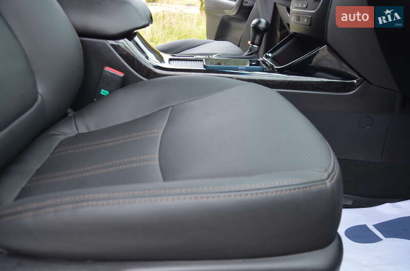 Внедорожник / Кроссовер Kia Sorento 2013 в Стрые
