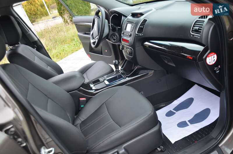 Внедорожник / Кроссовер Kia Sorento 2013 в Стрые