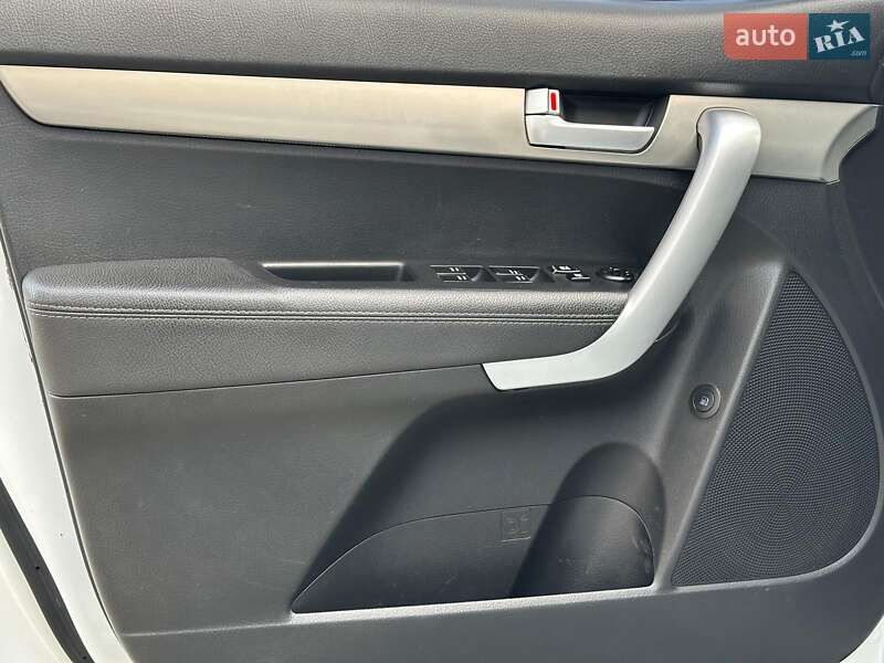 Внедорожник / Кроссовер Kia Sorento 2011 в Одессе