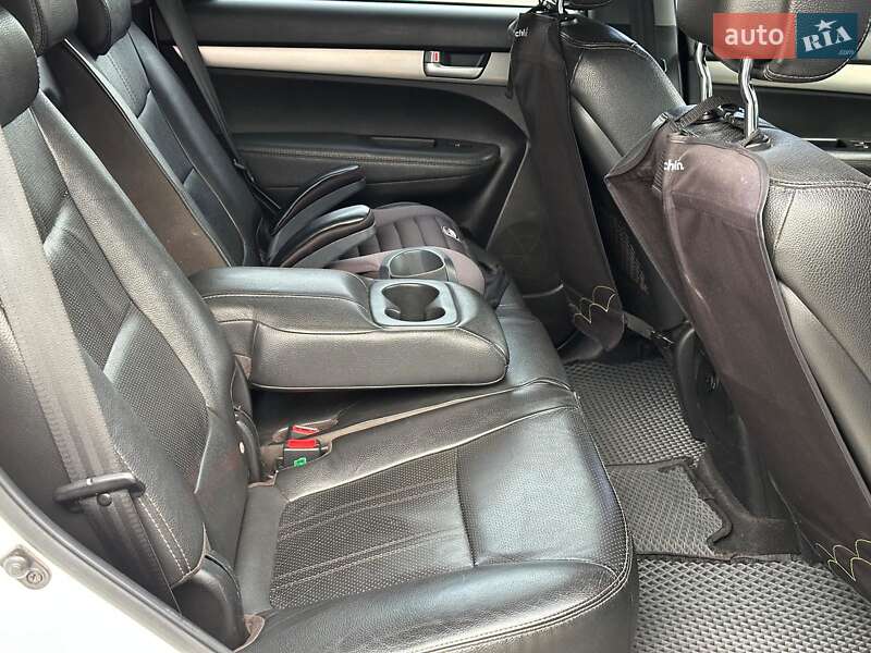 Внедорожник / Кроссовер Kia Sorento 2011 в Одессе