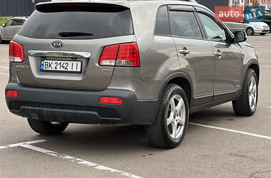Внедорожник / Кроссовер Kia Sorento 2010 в 