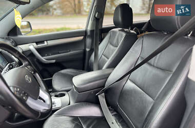 Внедорожник / Кроссовер Kia Sorento 2010 в 